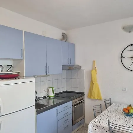 No.5 Apartment
